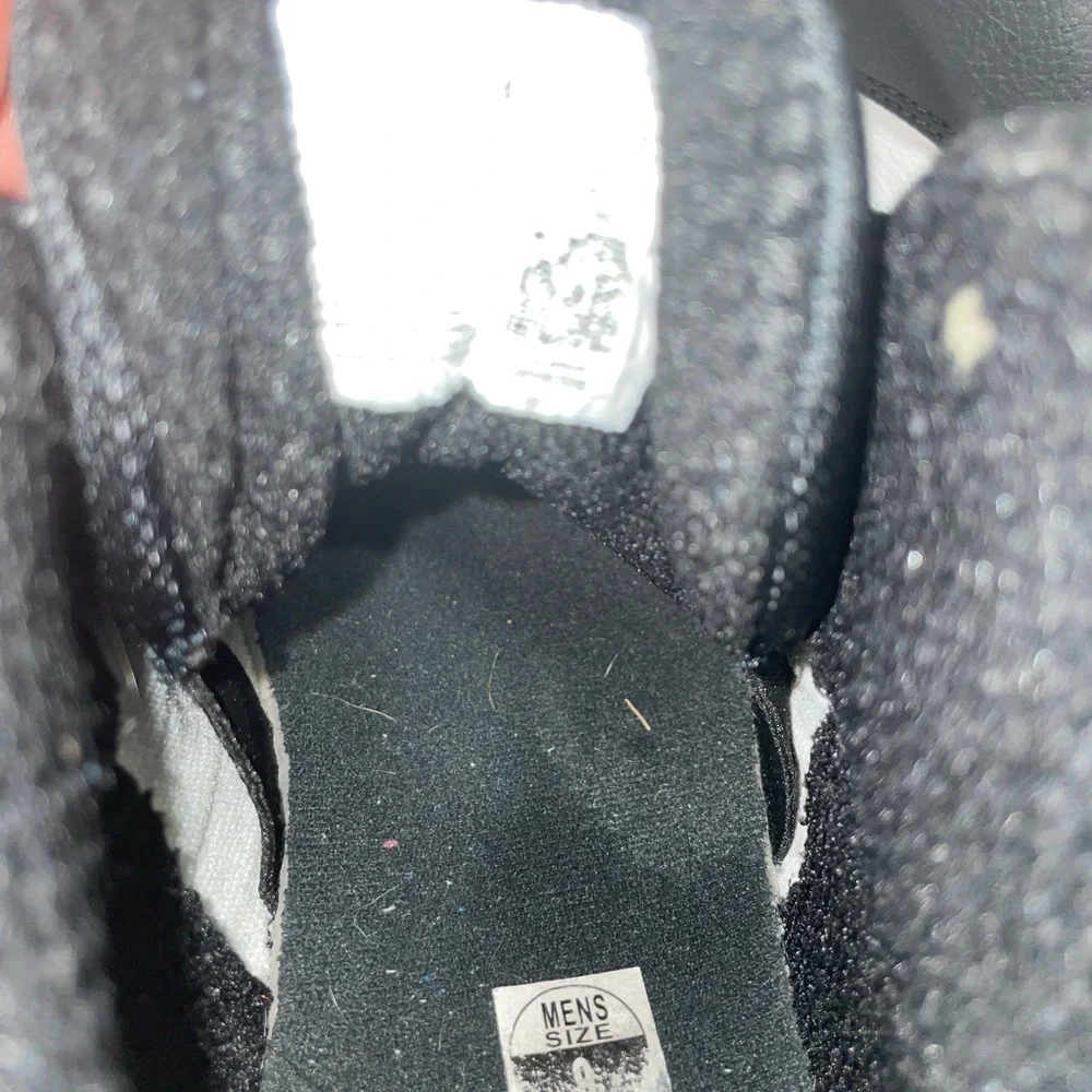 Selling some Jordan’s basketball or any use - Picture 5 of 8